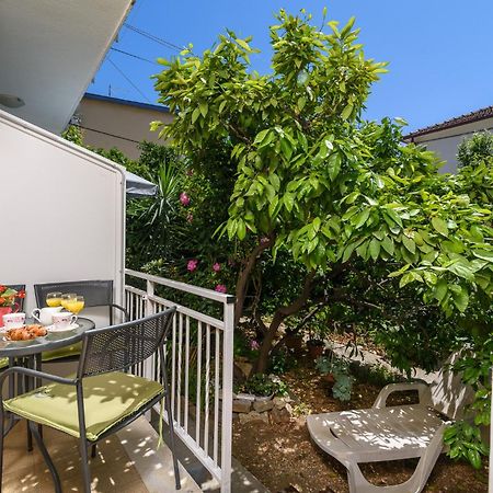 Apartments Mare Trogir Exterior foto