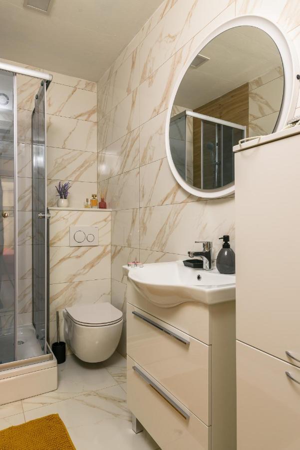 Apartments Mare Trogir Exterior foto