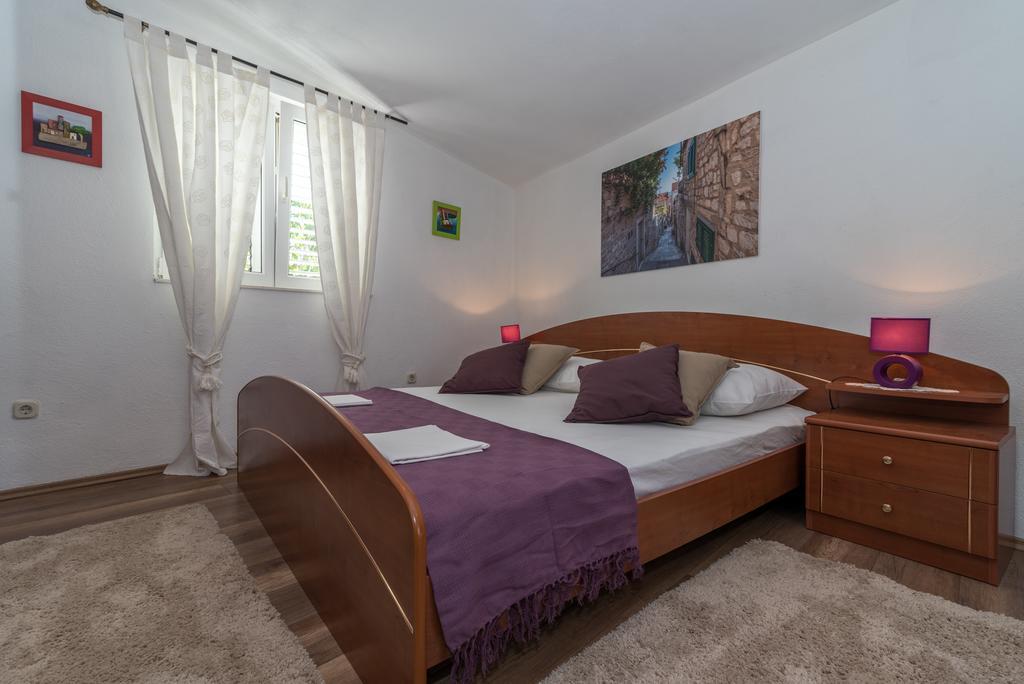 Apartments Mare Trogir Exterior foto